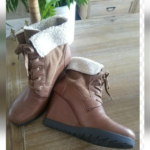 Franco Sarto shearing Wedge booties 👢 - Picture 4 of 13